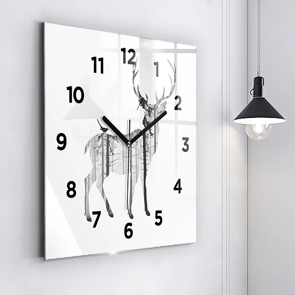 Wanduhr quadratisch Silhouette eines Rehs Wald