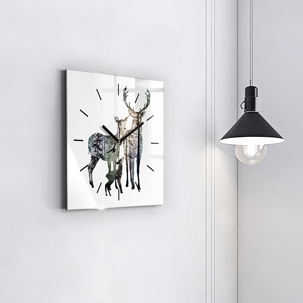 Wanduhr modern quadratisch Hirsch-Familie