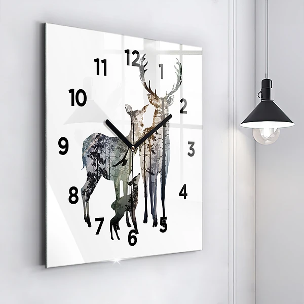 Wanduhr modern quadratisch Hirsch-Familie