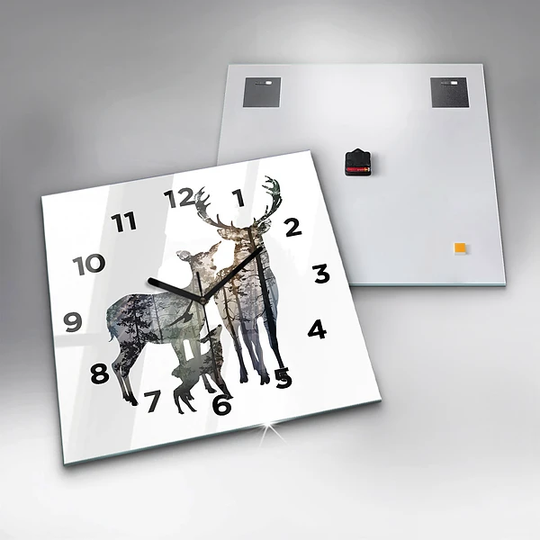 Wanduhr modern quadratisch Hirsch-Familie