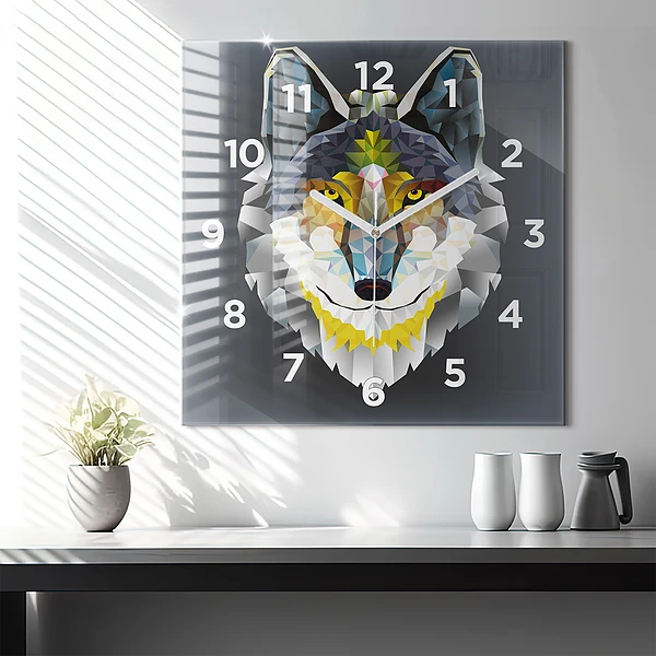 Wanduhr quadratisch Wolfskopf