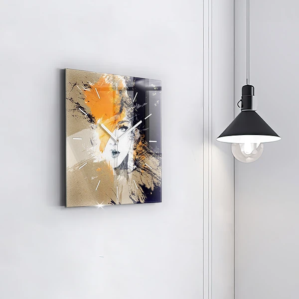 Wanduhr quadratisch mit motiv Portrait einer Frau abstrakt
