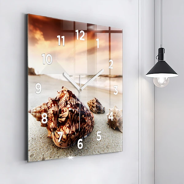 Wanduhr quadratisch Muschel am Strand