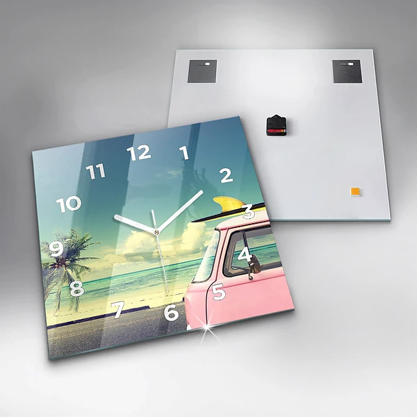 Wanduhr quadratisch mit motiv Auto mit Surfbrett
