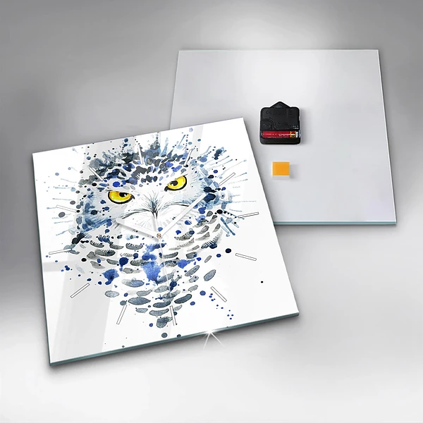 Wanduhr modern quadratisch Eulenblick