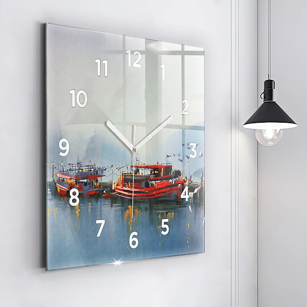 Wanduhr quadratisch Fischerboot im Hafen