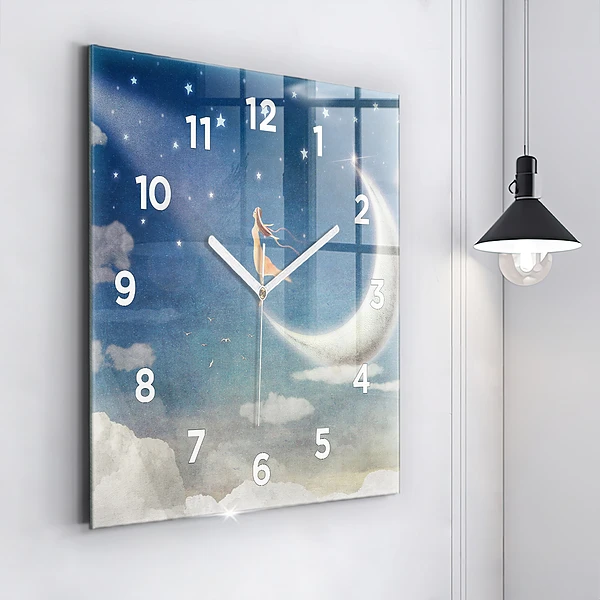 Wanduhr quadratisch Mädchen auf dem Mond