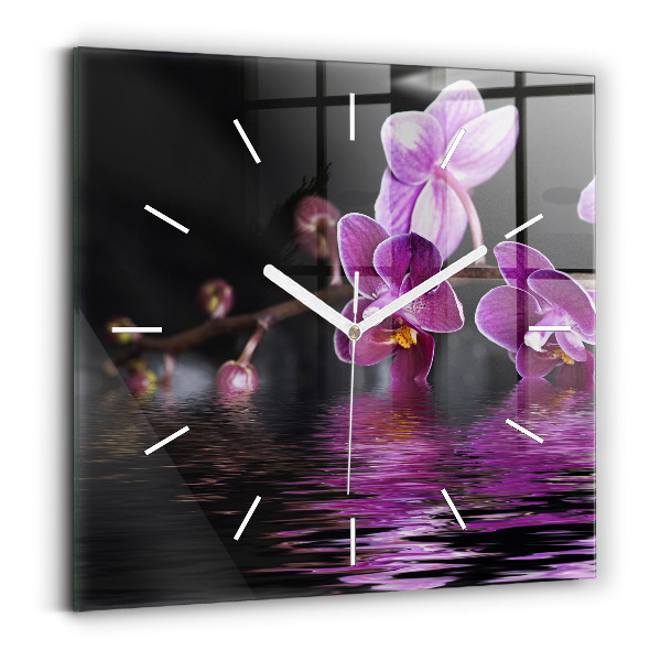 Wanduhr modern quadratisch Orchideenblüte auf dem Wasser