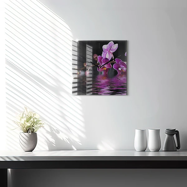 Wanduhr modern quadratisch Orchideenblüte auf dem Wasser