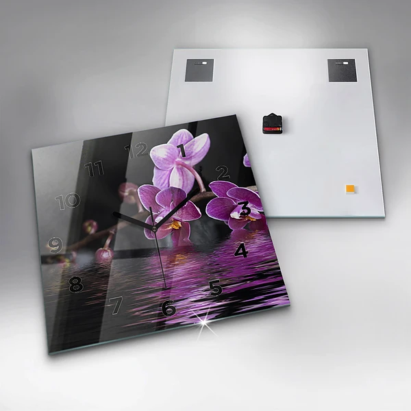 Wanduhr modern quadratisch Orchideenblüte auf dem Wasser