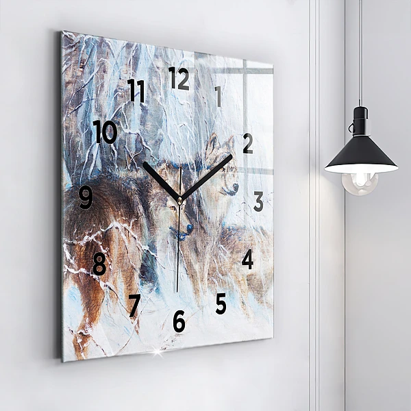 Wanduhr modern quadratisch Wölfe im Wald