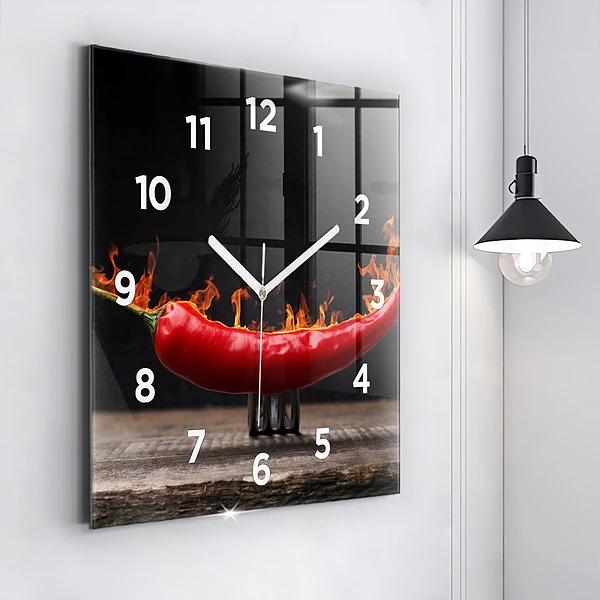 Wanduhr modern quadratisch Peperoni-Schote