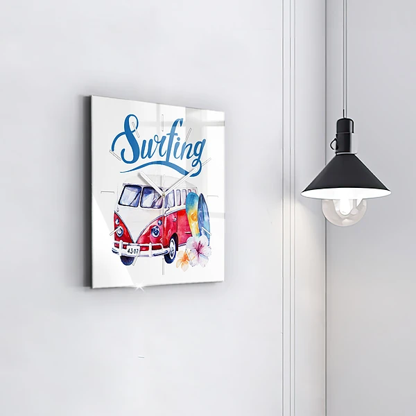 Wanduhr quadratisch mit motiv Auto und Schild Surfen