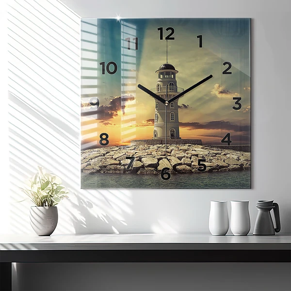 Wanduhr quadratisch Leuchtturm am Meer