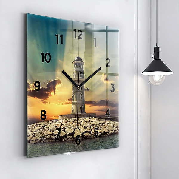 Wanduhr quadratisch Leuchtturm am Meer