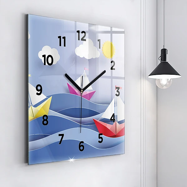 Wanduhr quadratisch Origami bunte Segelboote