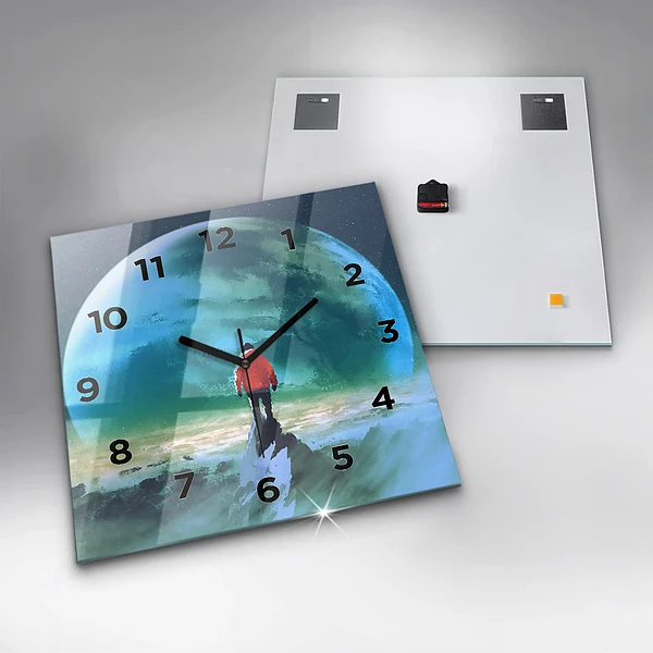 Wanduhr modern quadratisch Mann auf dem Mond