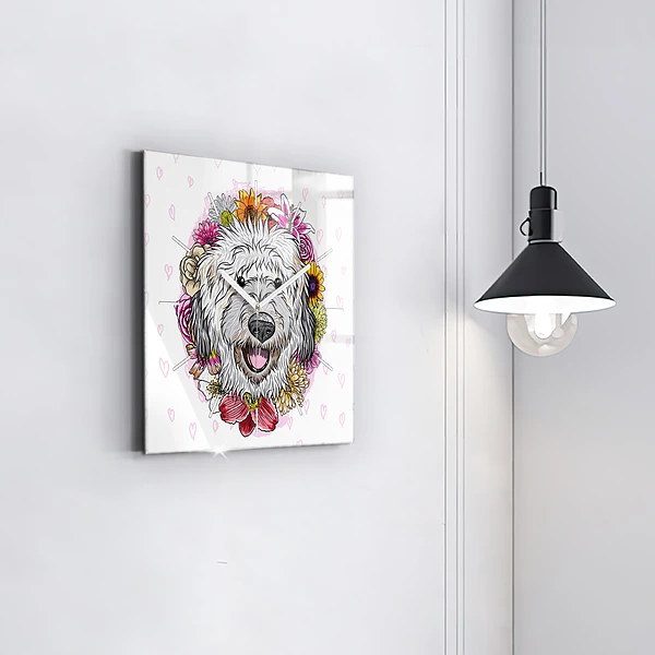 Wanduhr modern quadratisch Glücklicher Hund in Blumen