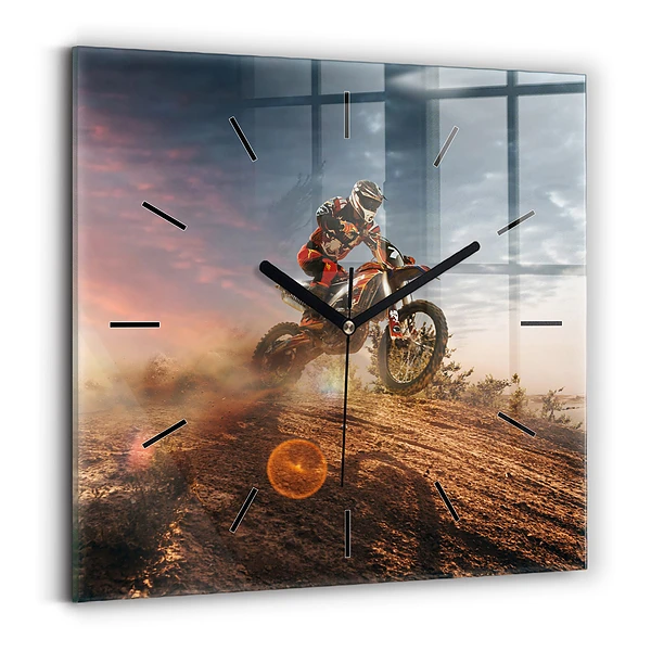Wanduhr modern quadratisch Mann auf Motorrad
