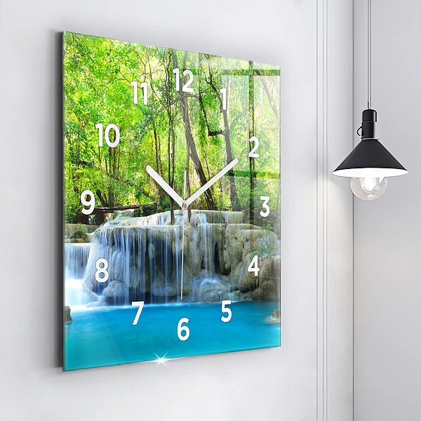Wanduhr quadratisch mit motiv Wasserfall im Wald