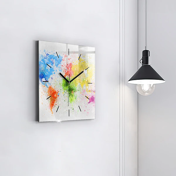 Wanduhr modern quadratisch Weltkarte auf Papier