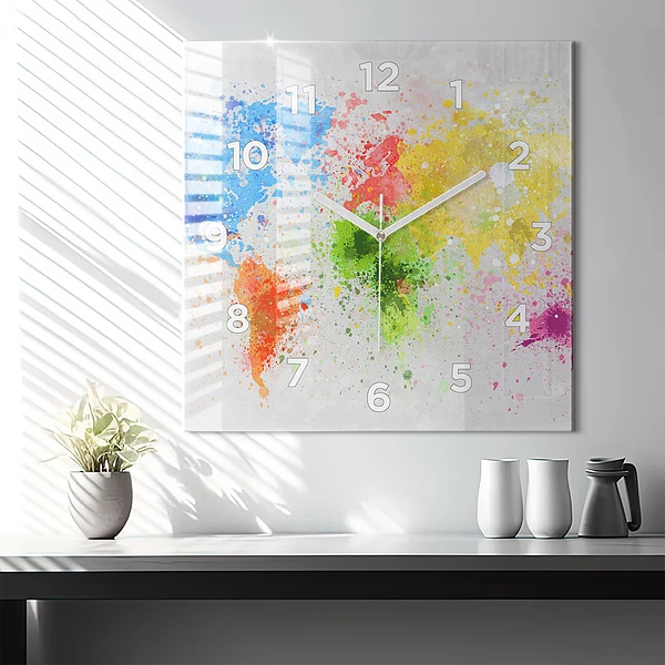 Wanduhr modern quadratisch Weltkarte auf Papier