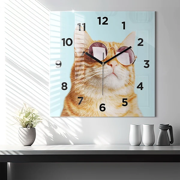 Wanduhr quadratisch Lustige Katze mit Brille