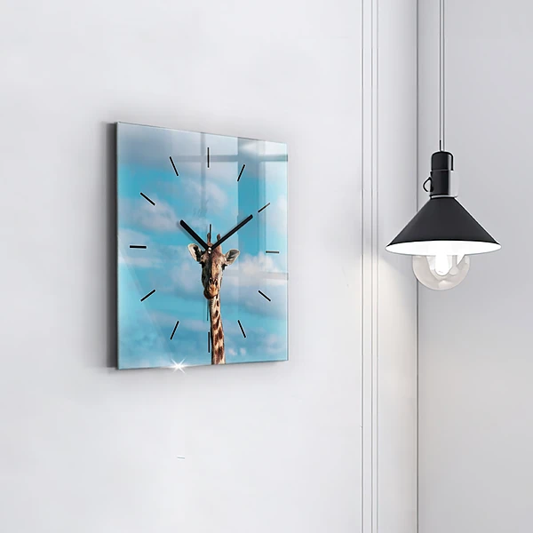 Wanduhr quadratisch Große Giraffe vor einem Himmelshintergrund