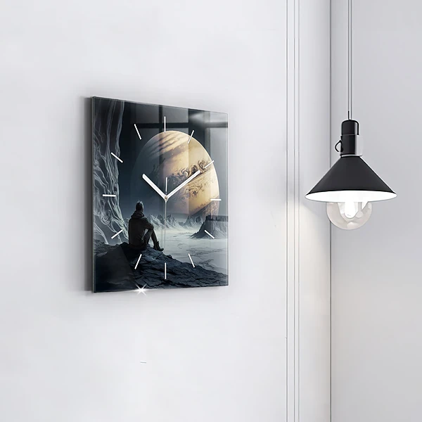 Wanduhr quadratisch mit motiv Mann auf Mond Hintergrund