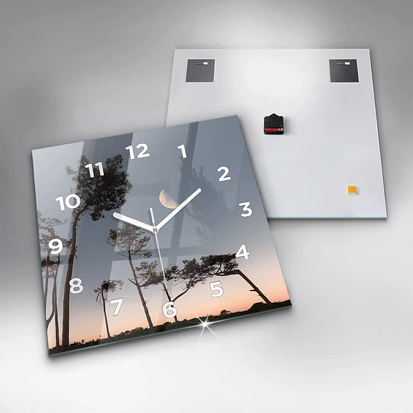 Wanduhr quadratisch mit motiv Mondsichel und Bäume