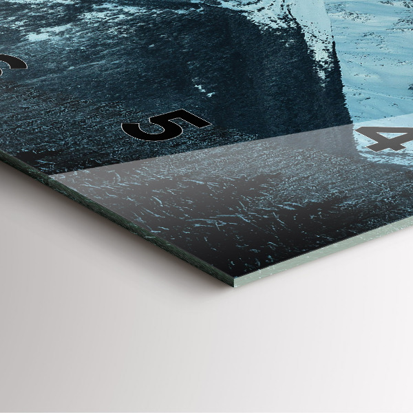 Wanduhr quadratisch Bergkette im Winter