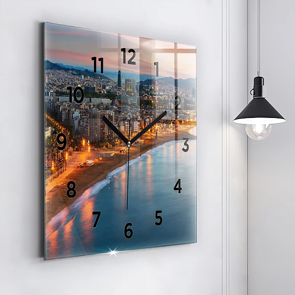 Wanduhr quadratisch Strand von Barcelona