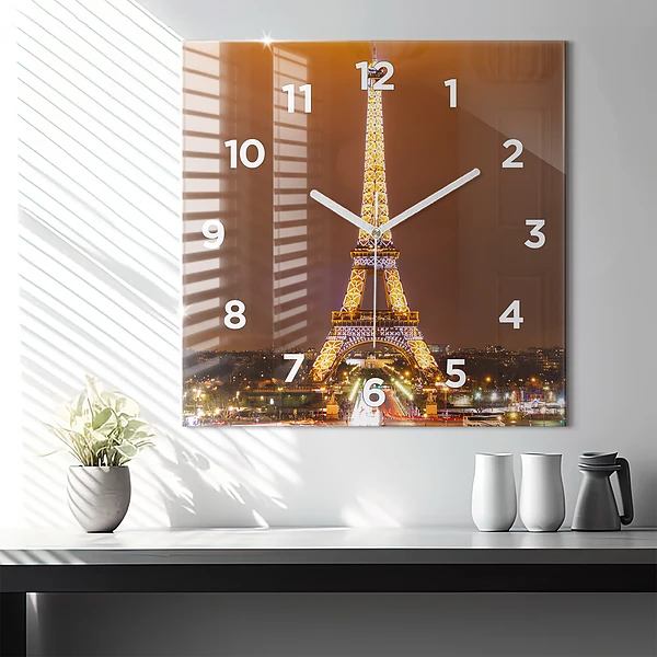 Wanduhr quadratisch Beleuchteter Eiffelturm