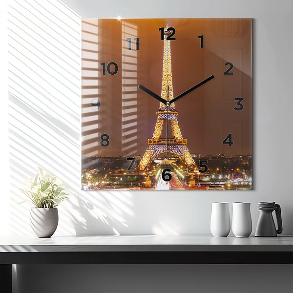 Wanduhr quadratisch Beleuchteter Eiffelturm