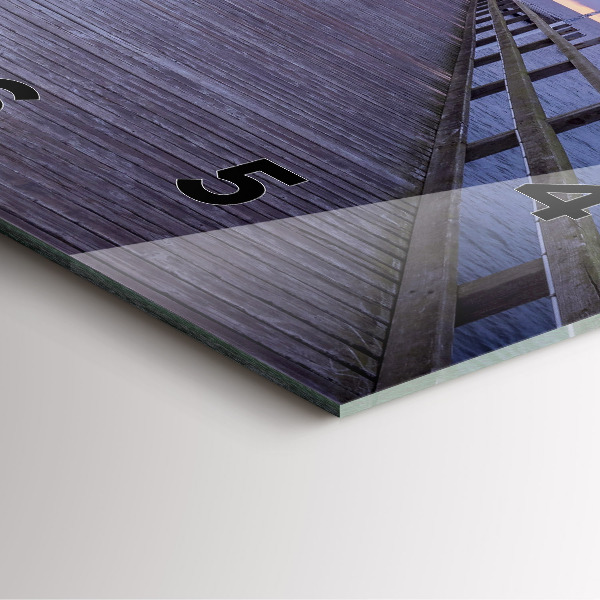 Wanduhr modern quadratisch Pier an der Ostsee