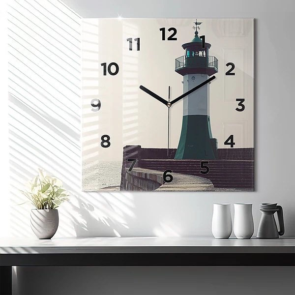 Wanduhr quadratisch mit motiv Leuchtturm und Meer