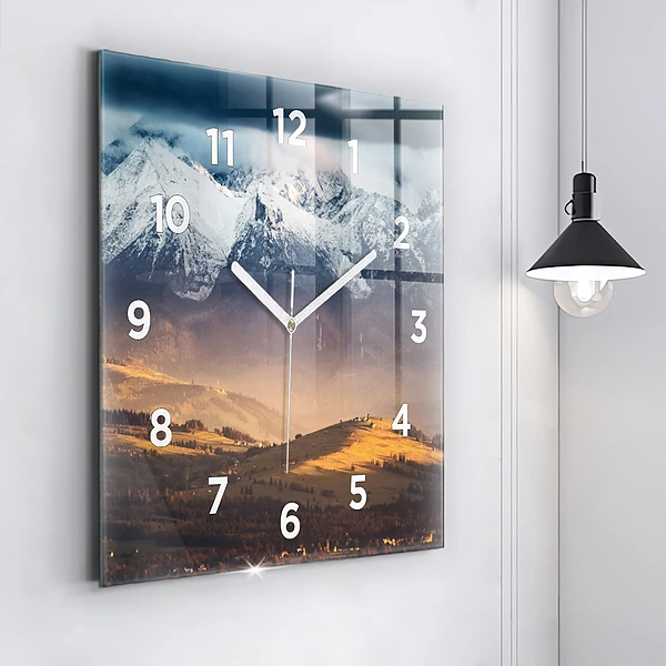 Wanduhr quadratisch Tatra-Gebirge im Winterpanorama
