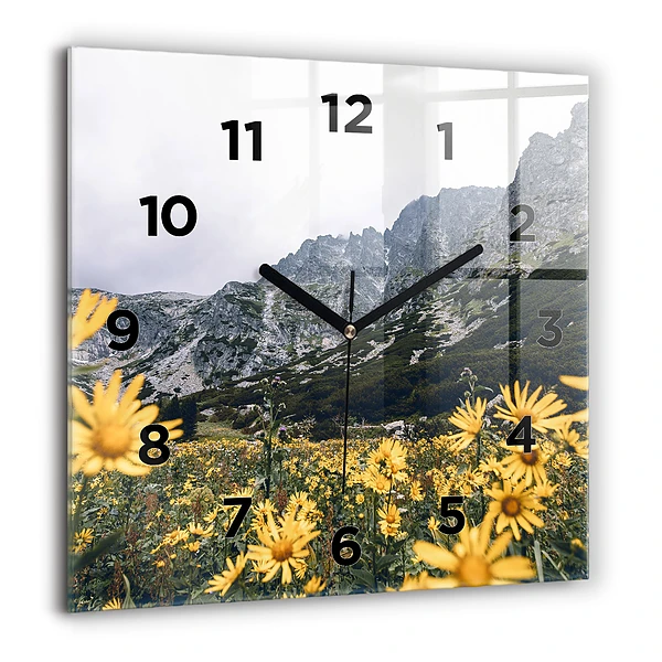 Wanduhr modern quadratisch Blumenwiese in den Bergen