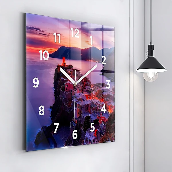 Wanduhr quadratisch Inschrift der Erinnerungen