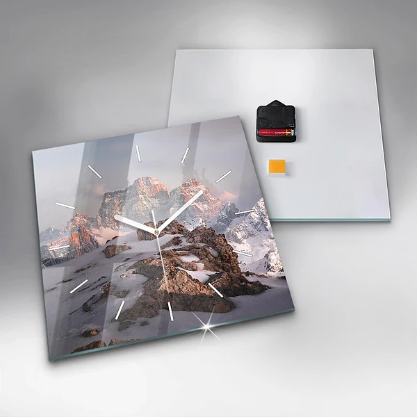 Wanduhr modern quadratisch Berg mit Schnee bedeckt
