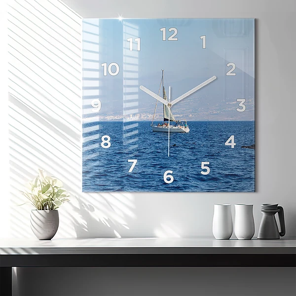 Wanduhr quadratisch mit motiv Yacht auf Teneriffa