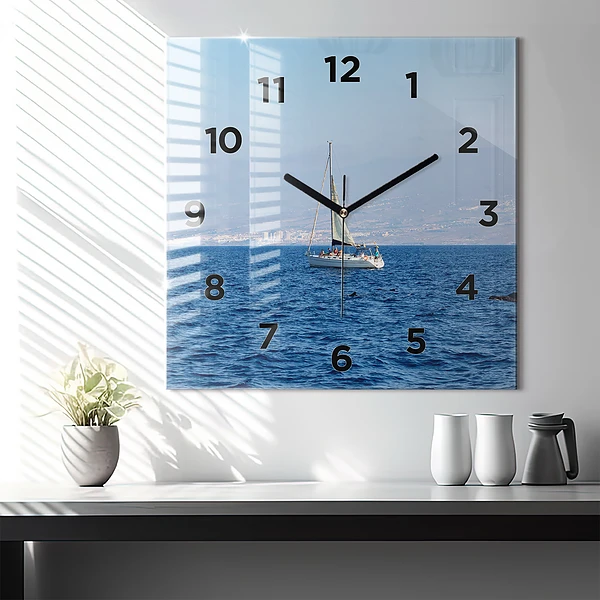 Wanduhr quadratisch mit motiv Yacht auf Teneriffa