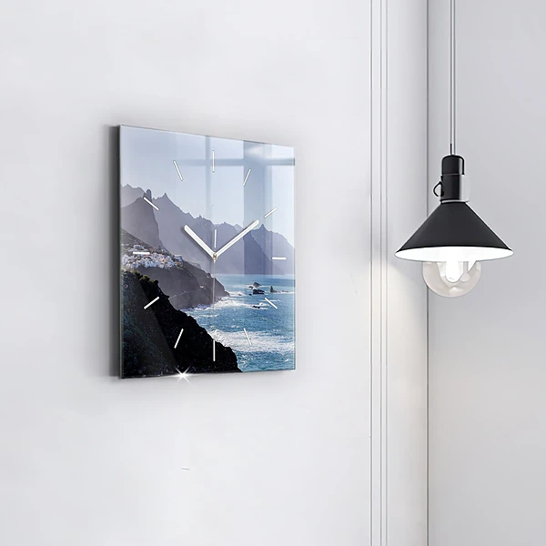 Wanduhr quadratisch mit motiv Berge am Meer