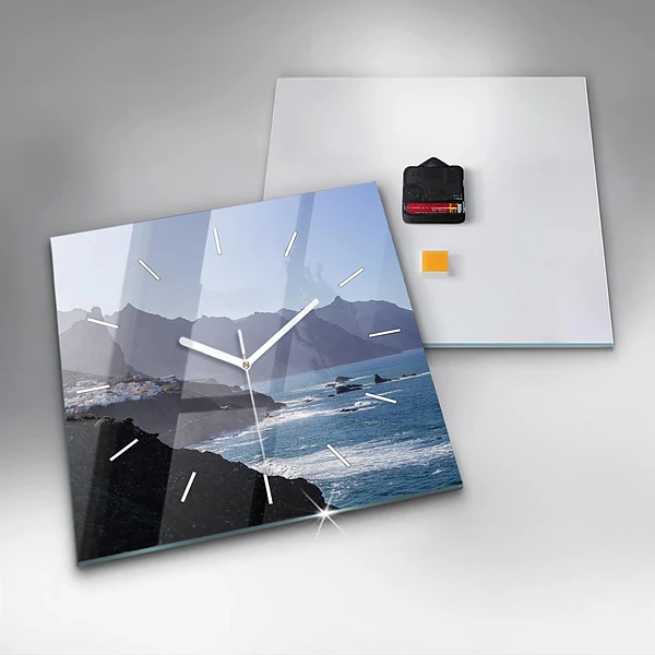 Wanduhr quadratisch mit motiv Berge am Meer