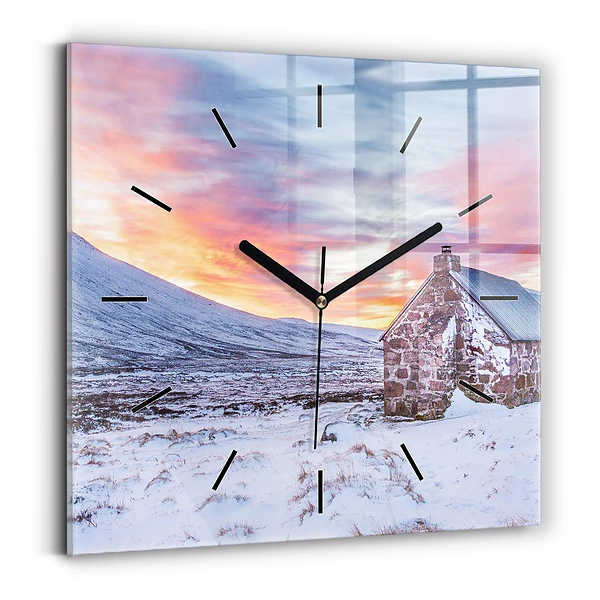 Wanduhr modern quadratisch Hütte in den Bergen