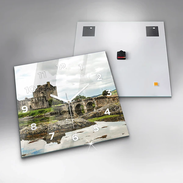 Wanduhr quadratisch Schloss Eilean Donan in Schottland