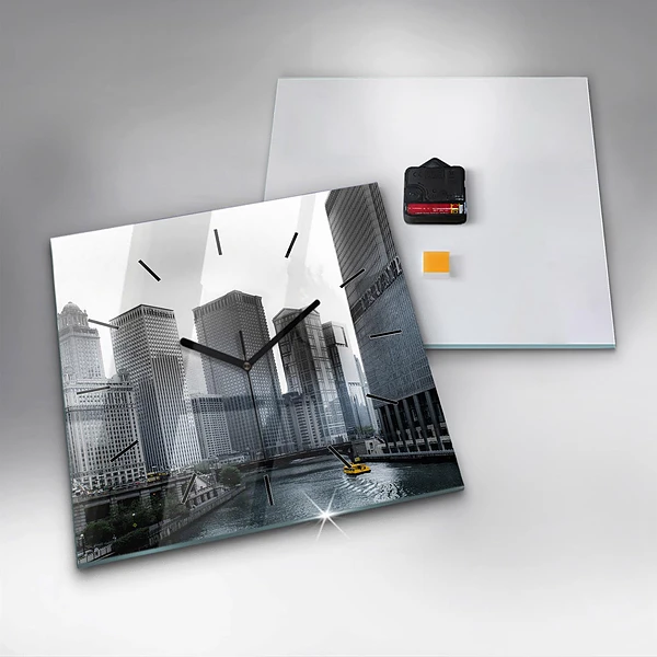 Wanduhr modern quadratisch Boot mit Panoramablick auf die Stadt
