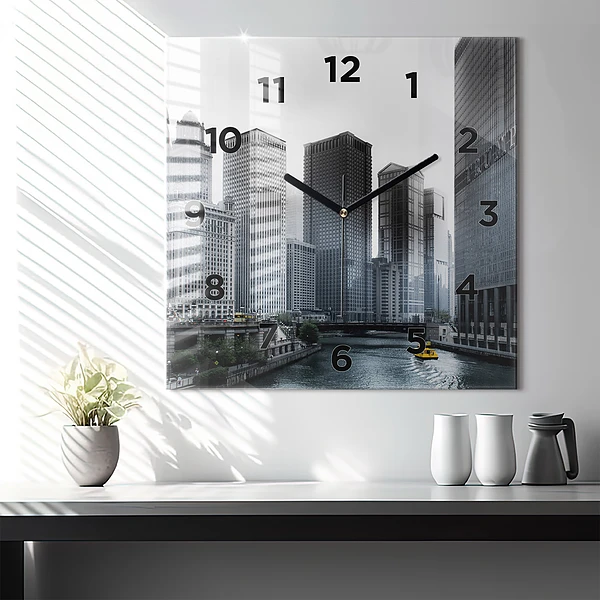 Wanduhr modern quadratisch Boot mit Panoramablick auf die Stadt