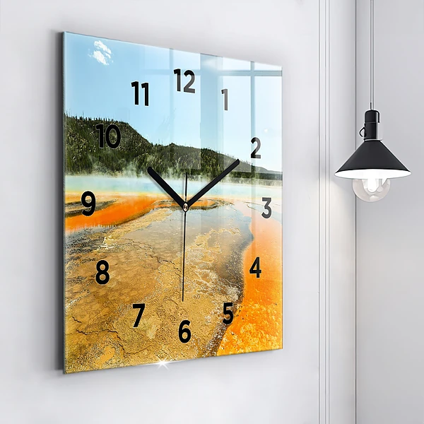 Wanduhr quadratisch mit motiv See mit Bergen