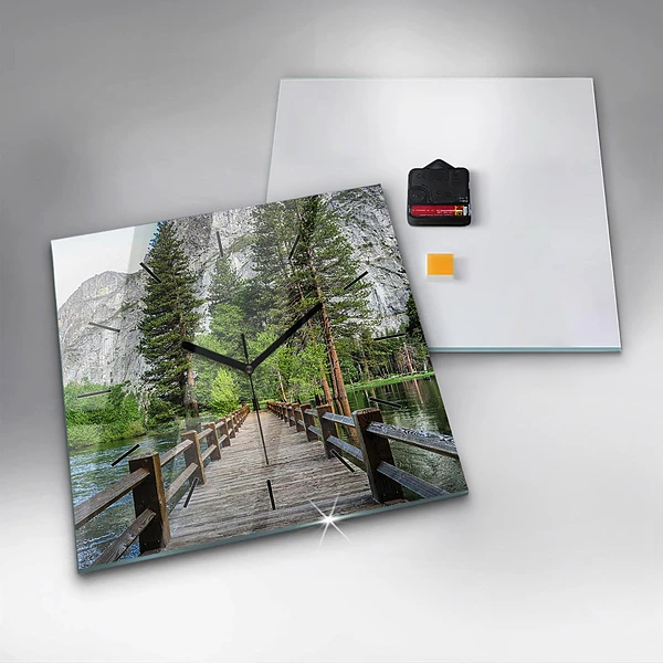 Wanduhr modern quadratisch Yosemite Holzbrücke